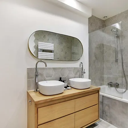 Modern - 2br-6p - In Heart Of Le Marais * Paris